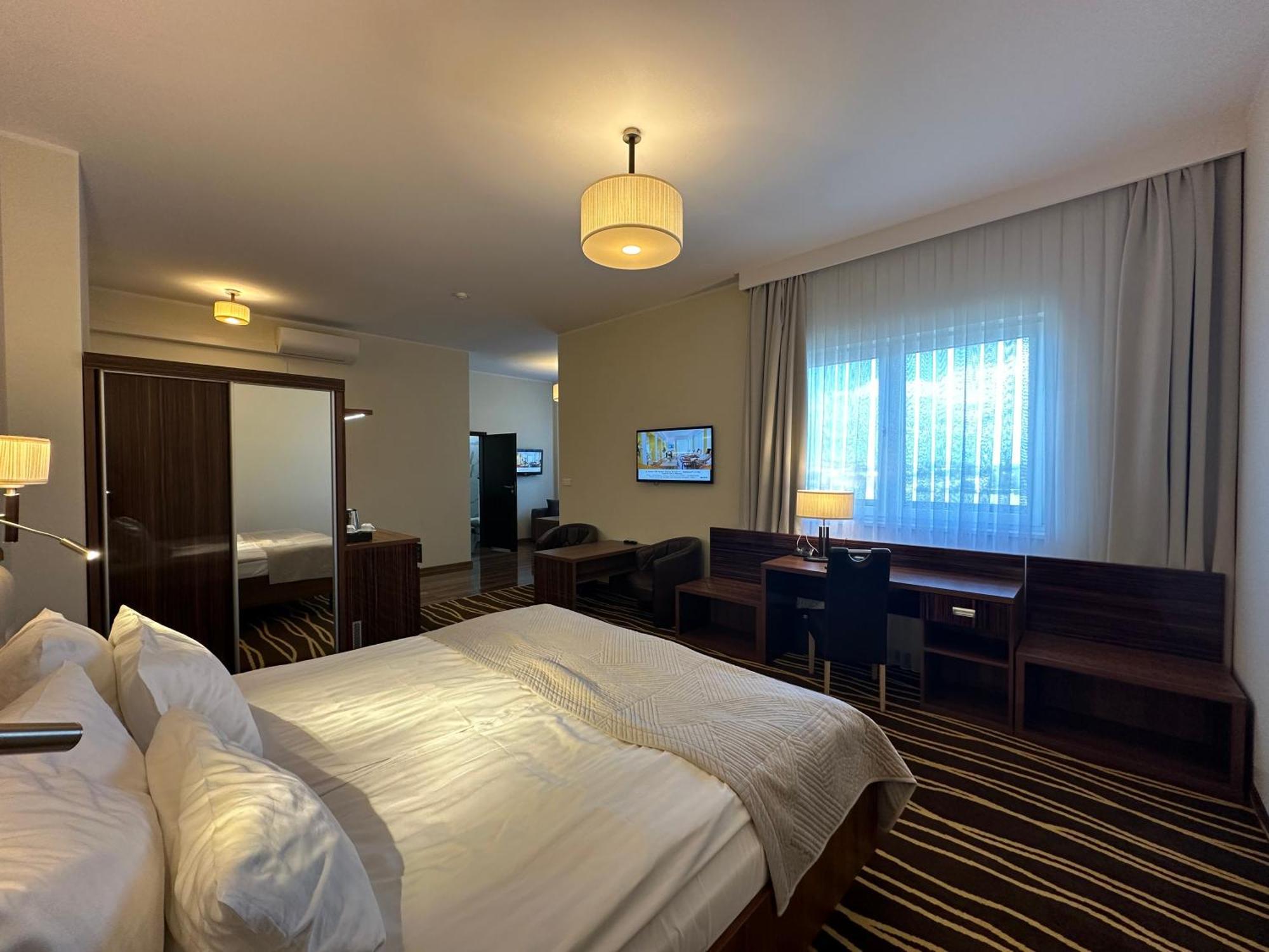 Hotel Business Faltom Gdynia รูเมีย ภายนอก รูปภาพ