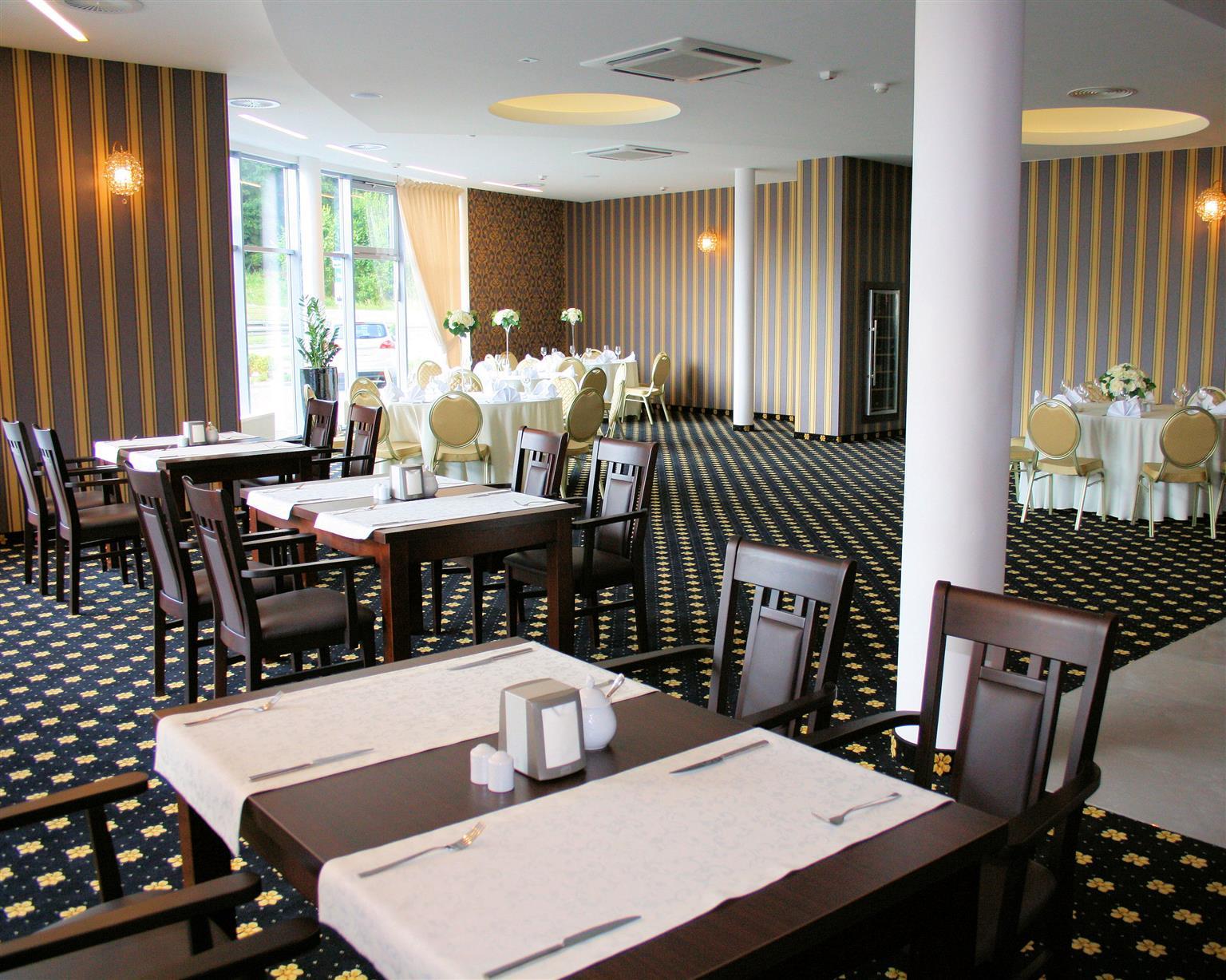 Hotel Business Faltom Gdynia รูเมีย ภายนอก รูปภาพ